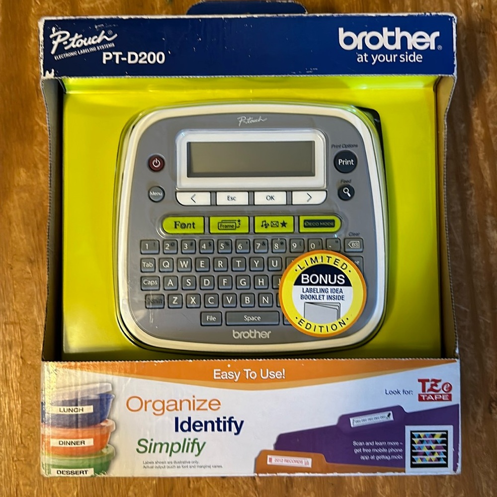 Brother Label Maker - PTD200 Labeler